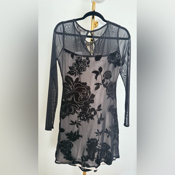 Chelsea & Violet Sheer Black Floral Dress - Picture 4 of 6